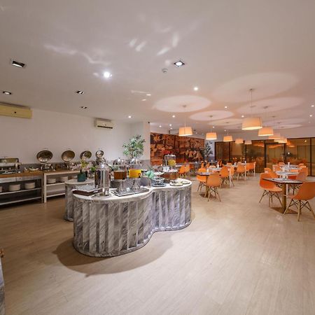 安达库拉素万那普米机场标志酒店 邦波 外观 照片