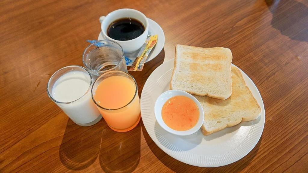 安达库拉素万那普米机场标志酒店 邦波 外观 照片
