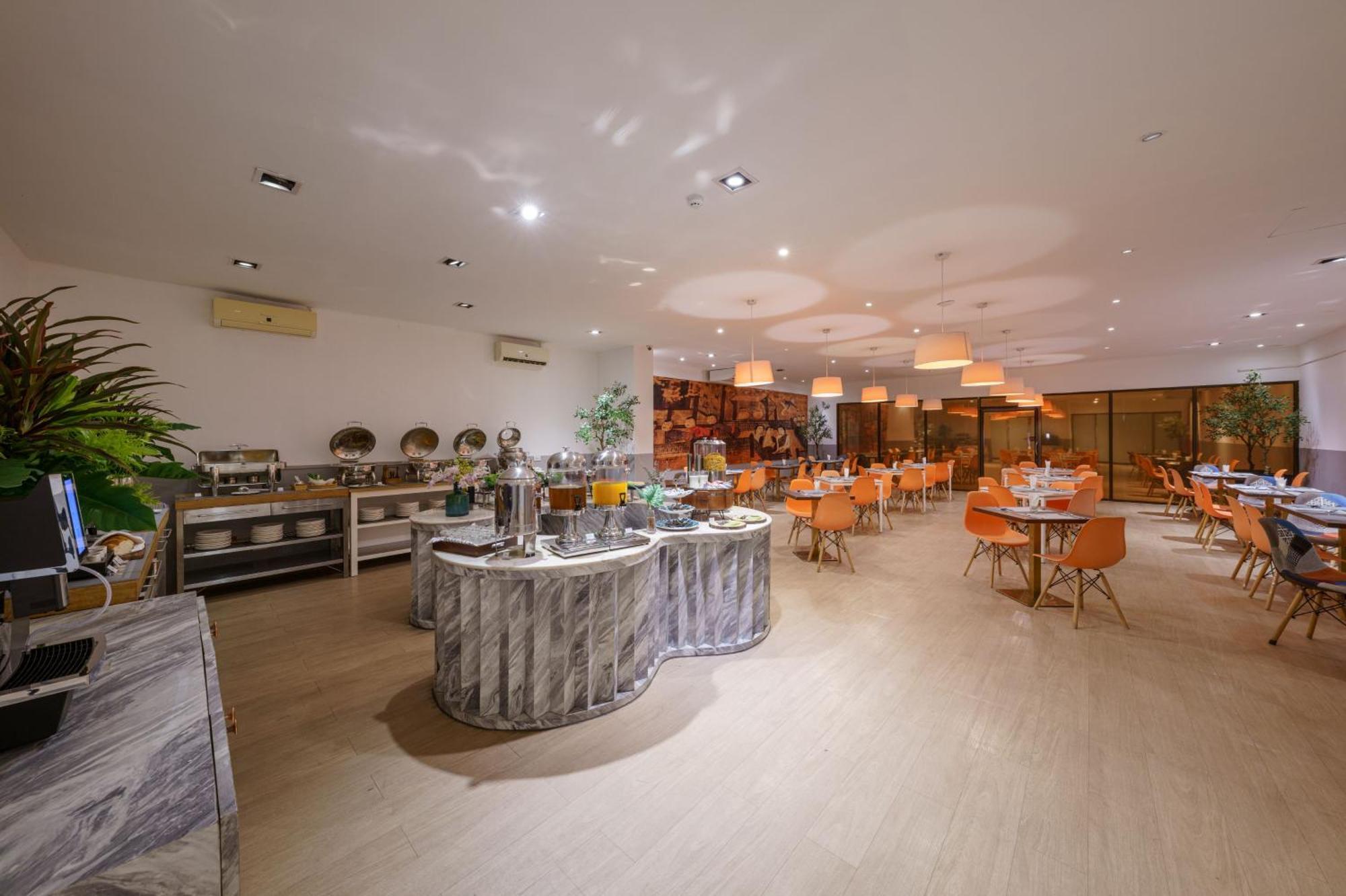安达库拉素万那普米机场标志酒店 邦波 外观 照片
